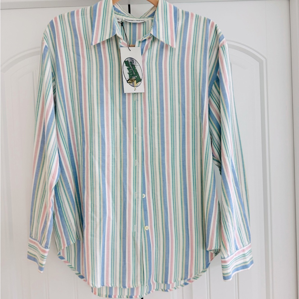 Vintage women’s butting down shirt